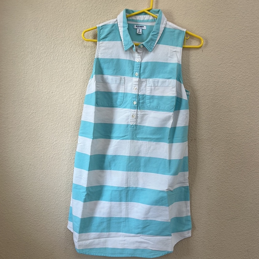 Women or girls Old Navy sleeveless dress size M